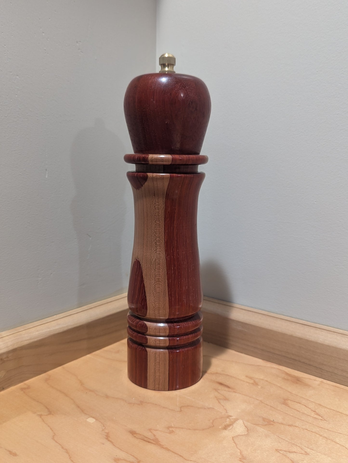 10" Pepper Mill - Padauk/Cherry